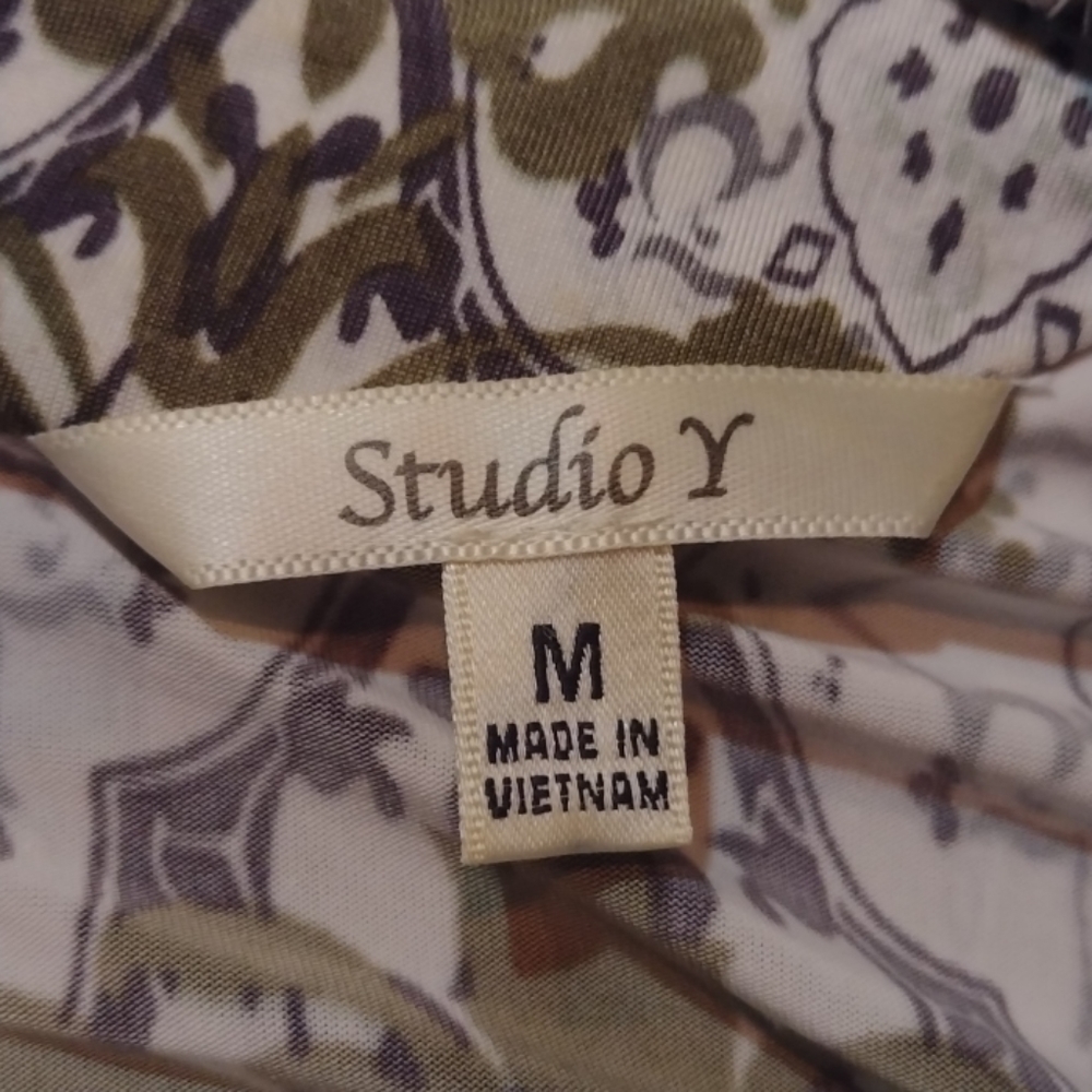 Shirt - Picture 6 of 7